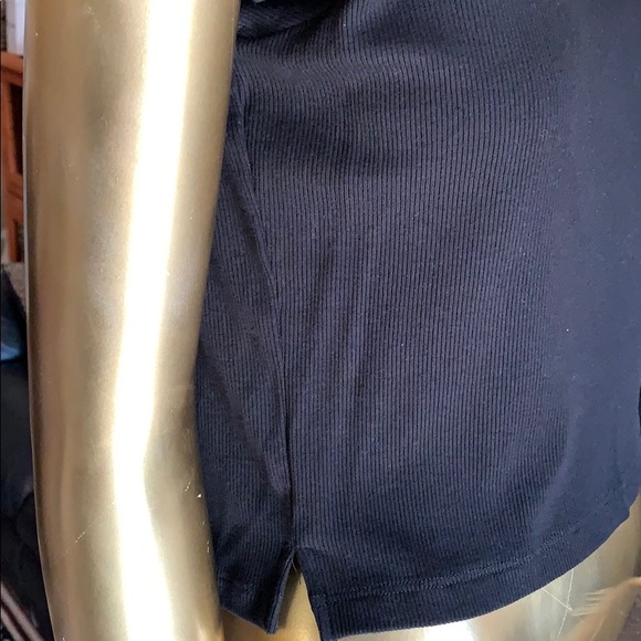 Bebe Ribbed Crop Top - Picture 3 of 4